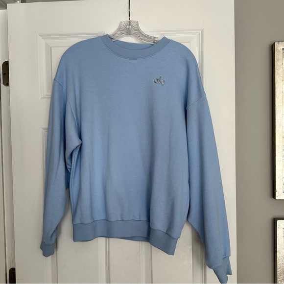 Alo Accolade Seashell Blue Crew Neck Sweatshirt - Picture 2 of 5